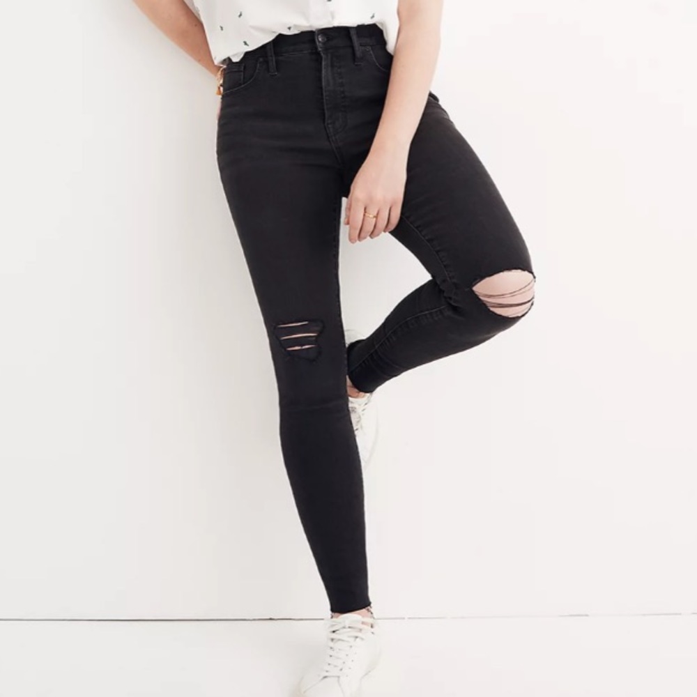 Madewell 9” High Rise Skinny Black Raw Hem Distressed Jeans Size 23